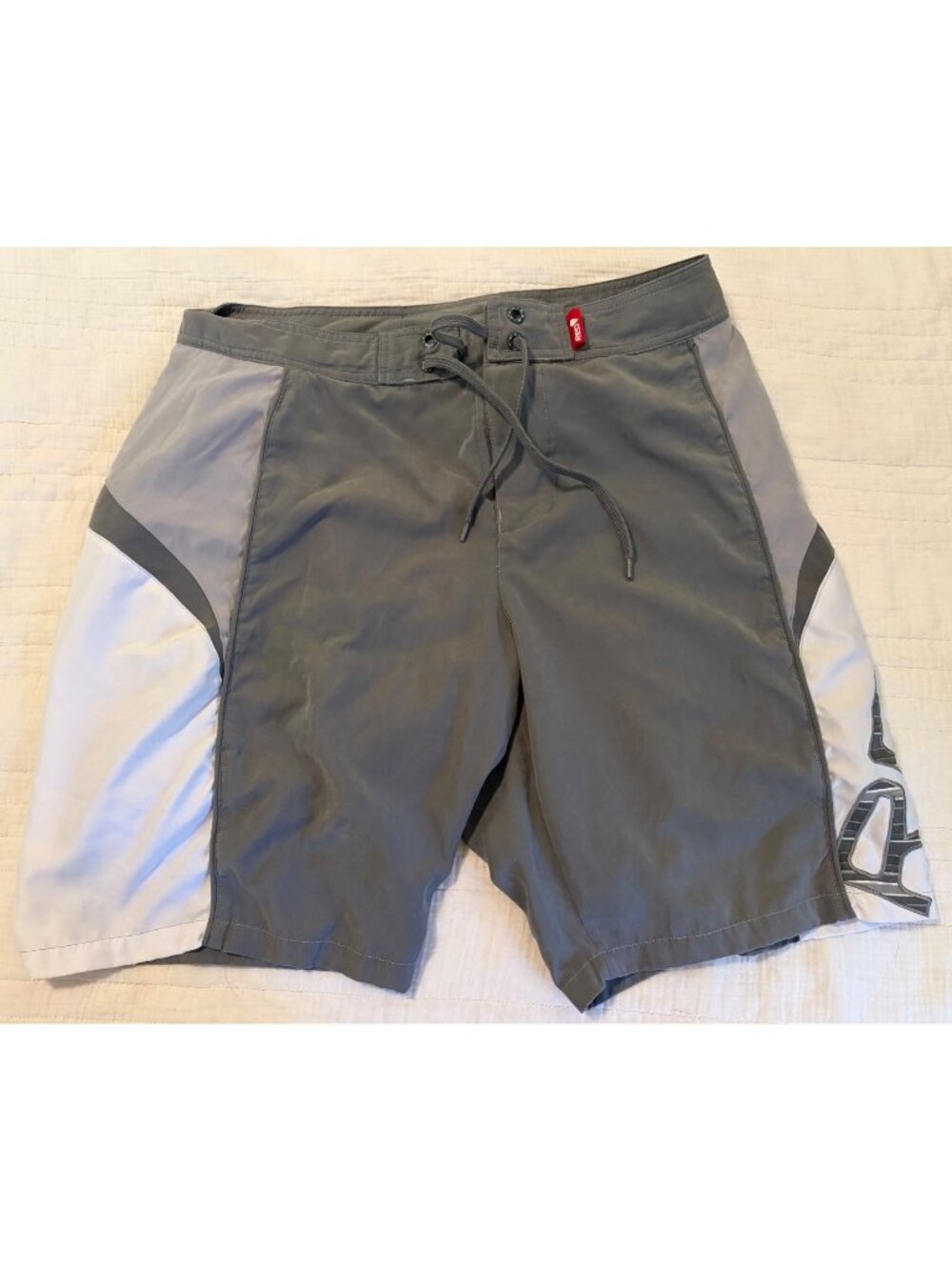Burton R.E.D. Men's Impact Shorts Size Large Gray White Snowboard Ski Protection